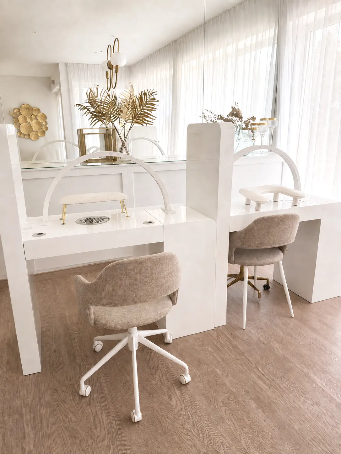 Aménagement clair d’un espace professionnel beauté à Cannes