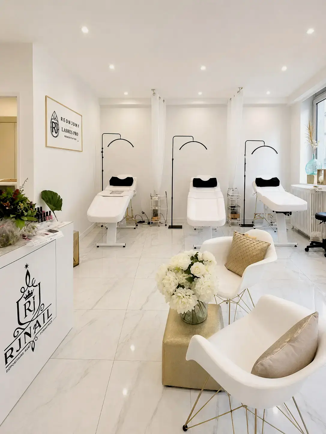 Institut de beauté lumineux rénové à Nancy